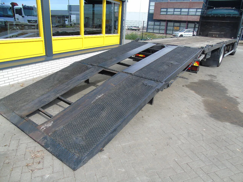Scania P 270 + manual + hydrolic ramps + WINCH - Autotransporter truck: picture 3 Scania P 270 + manual + hydrolic ramps + WINCH - Autotransporter truck: picture 3