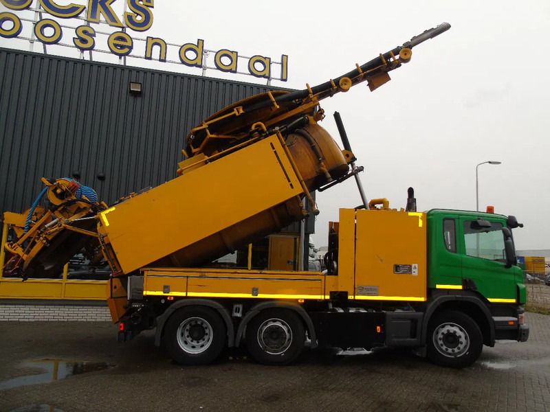 Scania P 360 + COMBI VACUUM WIEDEMANN + 6X4 - Vacuum truck: picture 2 Scania P 360 + COMBI VACUUM WIEDEMANN + 6X4 - Vacuum truck: picture 2