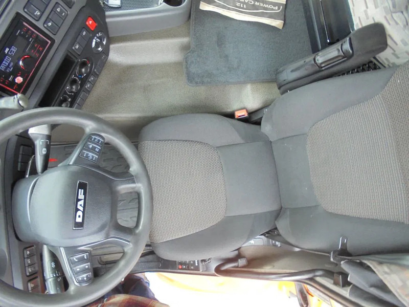 DAF CF 400 + Euro 6 - Tractor unit: picture 4 DAF CF 400 + Euro 6 - Tractor unit: picture 4