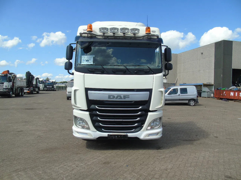 DAF XF 460 + 302KM + PTO + EURO 6 - Tractor unit: picture 5 DAF XF 460 + 302KM + PTO + EURO 6 - Tractor unit: picture 5