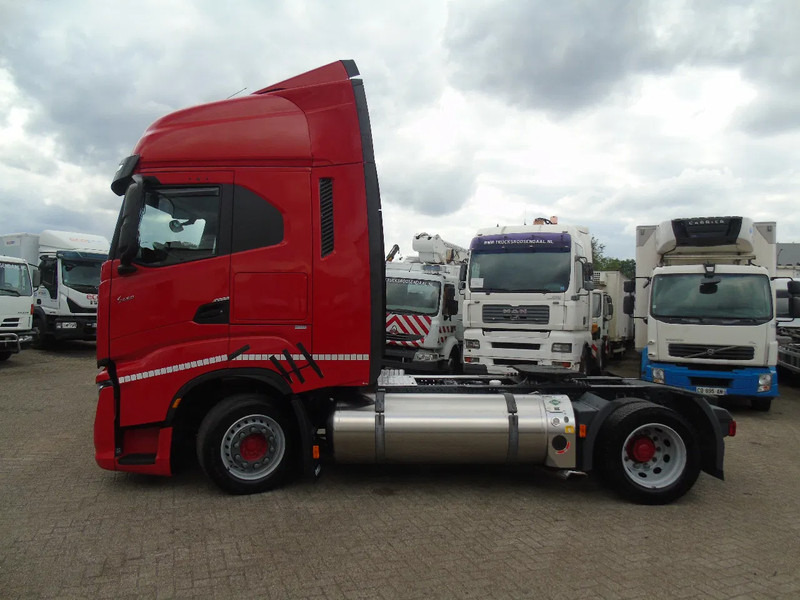 Iveco S-WAY 460 + LNG + 10 PIECES IN STOCK - Tractor unit: picture 4 Iveco S-WAY 460 + LNG + 10 PIECES IN STOCK - Tractor unit: picture 4