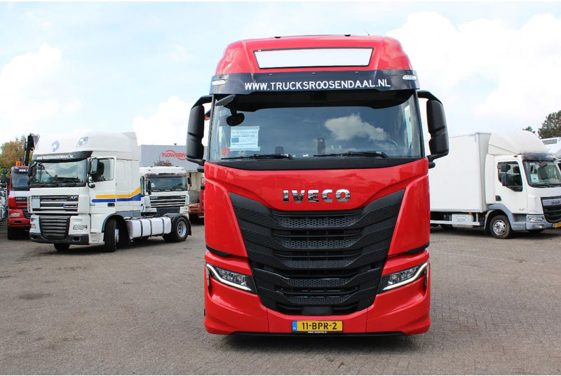 Iveco S-WAY 460 + LNG + retarder + euro 6 - Tractor unit: picture 2 Iveco S-WAY 460 + LNG + retarder + euro 6 - Tractor unit: picture 2