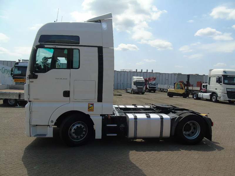 MAN TGX 18.460 + RETARDER + 5X IN STOCK + EURO 6 - Tractor unit: picture 3 MAN TGX 18.460 + RETARDER + 5X IN STOCK + EURO 6 - Tractor unit: picture 3