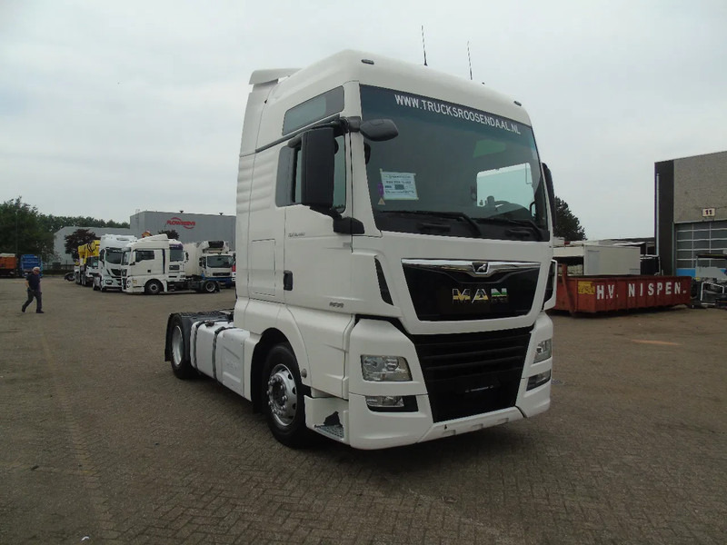 MAN TGX 18.460 + euro 6 + 6x in stock - Tractor unit: picture 2 MAN TGX 18.460 + euro 6 + 6x in stock - Tractor unit: picture 2