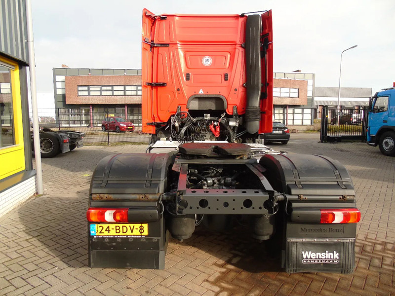 Mercedes-Benz Actros 1933 + SPOILER - Tractor unit: picture 5 Mercedes-Benz Actros 1933 + SPOILER - Tractor unit: picture 5