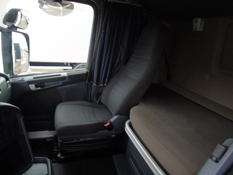Scania R 410 + EURO 6 + RETARDER - Tractor unit: picture 5 Scania R 410 + EURO 6 + RETARDER - Tractor unit: picture 5