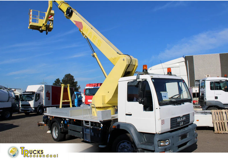 MAN TGL 17.240 + 3PERSON + MANUAL - Truck: picture 1 MAN TGL 17.240 + 3PERSON + MANUAL - Truck: picture 1