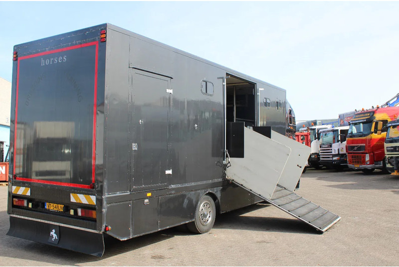 Volvo FL 614 + MANUAL + EURO 0 - Horse truck: picture 4 Volvo FL 614 + MANUAL + EURO 0 - Horse truck: picture 4