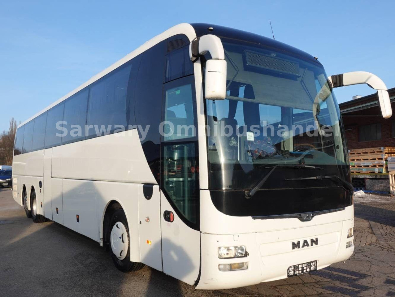 MAN R08 Lion's Coach*61 Sitze*EURO 6*Ori 386.665 km - Coach: picture 1 MAN R08 Lion's Coach*61 Sitze*EURO 6*Ori 386.665 km - Coach: picture 1