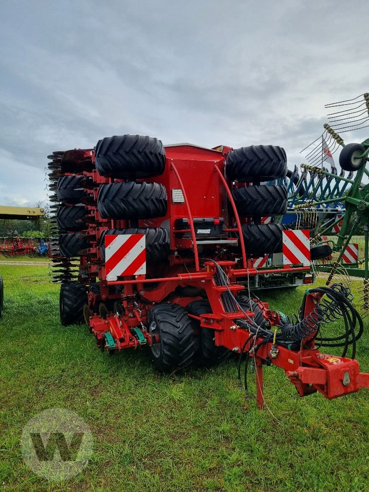 Kverneland U-Drill - Seed drill: picture 1 Kverneland U-Drill - Seed drill: picture 1