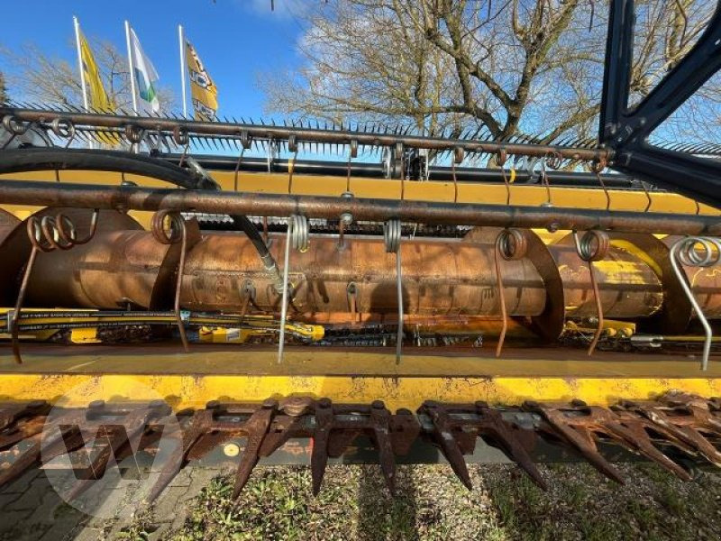 New Holland 9,15m Varifeed - Combine header: picture 3 New Holland 9,15m Varifeed - Combine header: picture 3