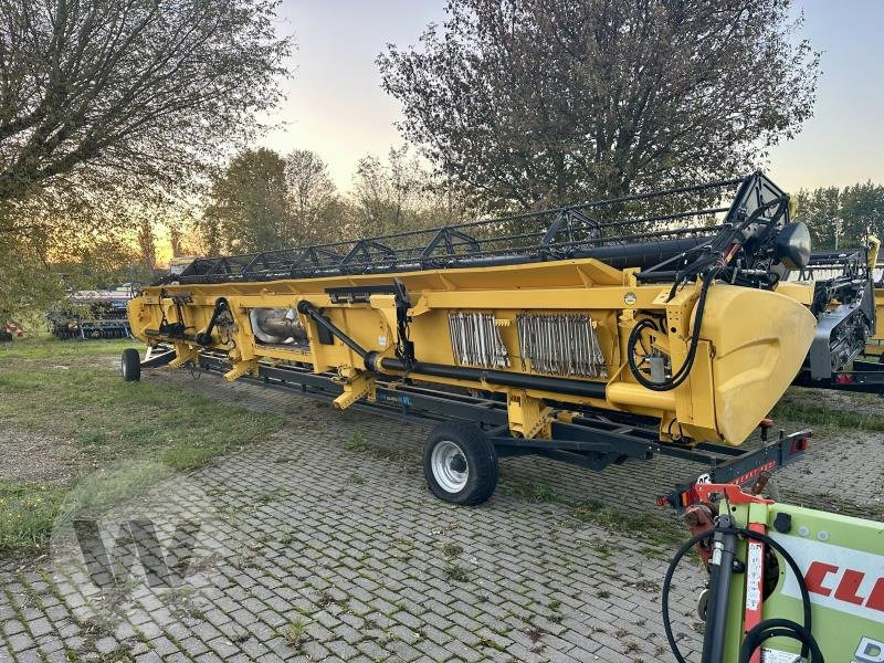 New Holland Schneidwerk 40 GHVF - Combine header: picture 2 New Holland Schneidwerk 40 GHVF - Combine header: picture 2