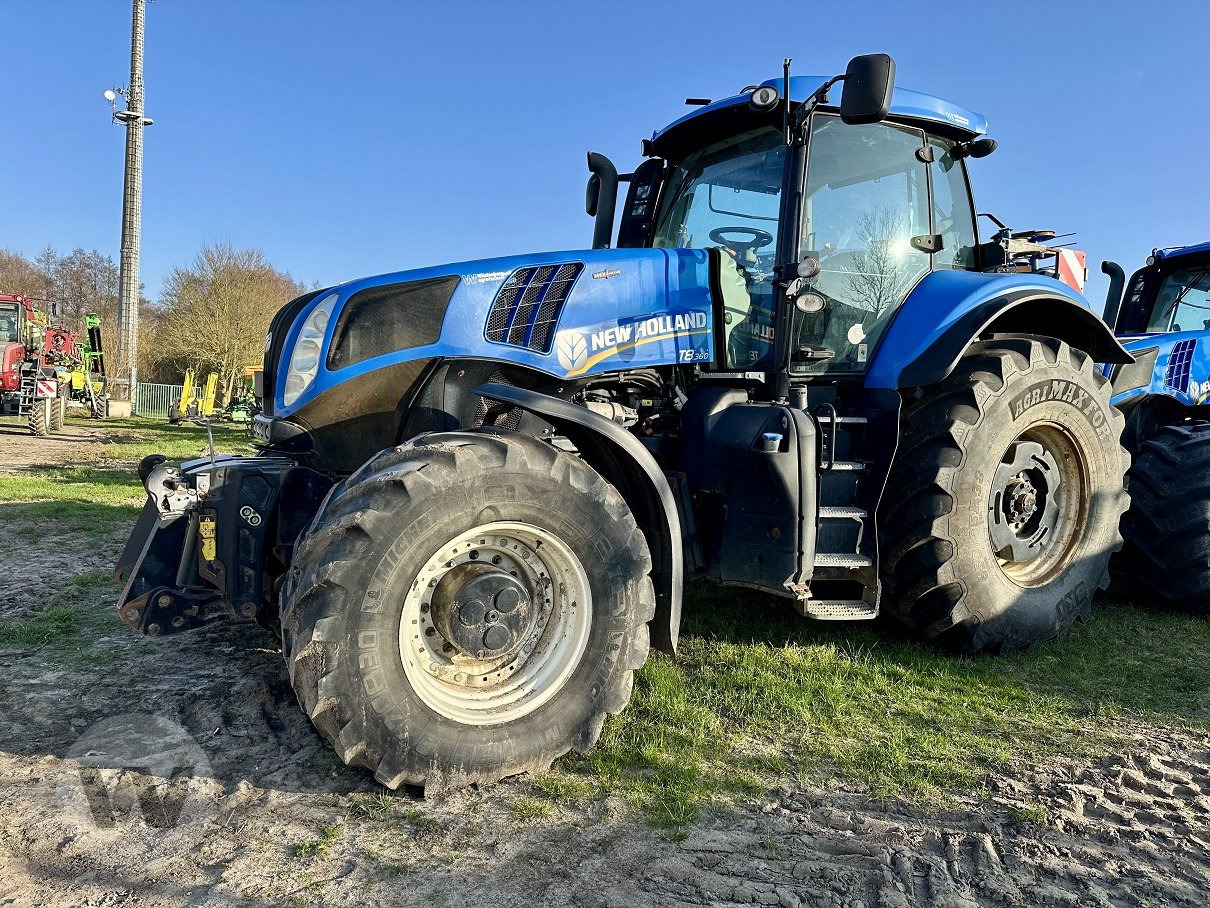 New Holland T 8.360 - Farm tractor: picture 5 New Holland T 8.360 - Farm tractor: picture 5