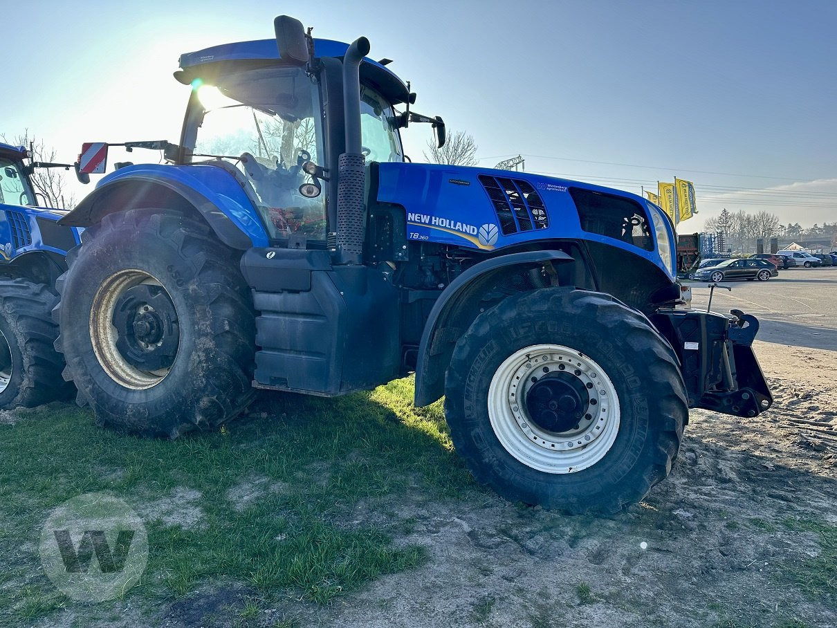 New Holland T 8.360 - Farm tractor: picture 1 New Holland T 8.360 - Farm tractor: picture 1