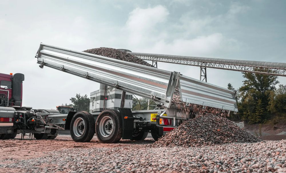 Humbaur Wywrotka 3-Stronna , Różne DMC i Długości, Ocynk, Najazdy jako opcja - Tipper trailer: picture 2 Humbaur Wywrotka 3-Stronna , Różne DMC i Długości, Ocynk, Najazdy jako opcja - Tipper trailer: picture 2