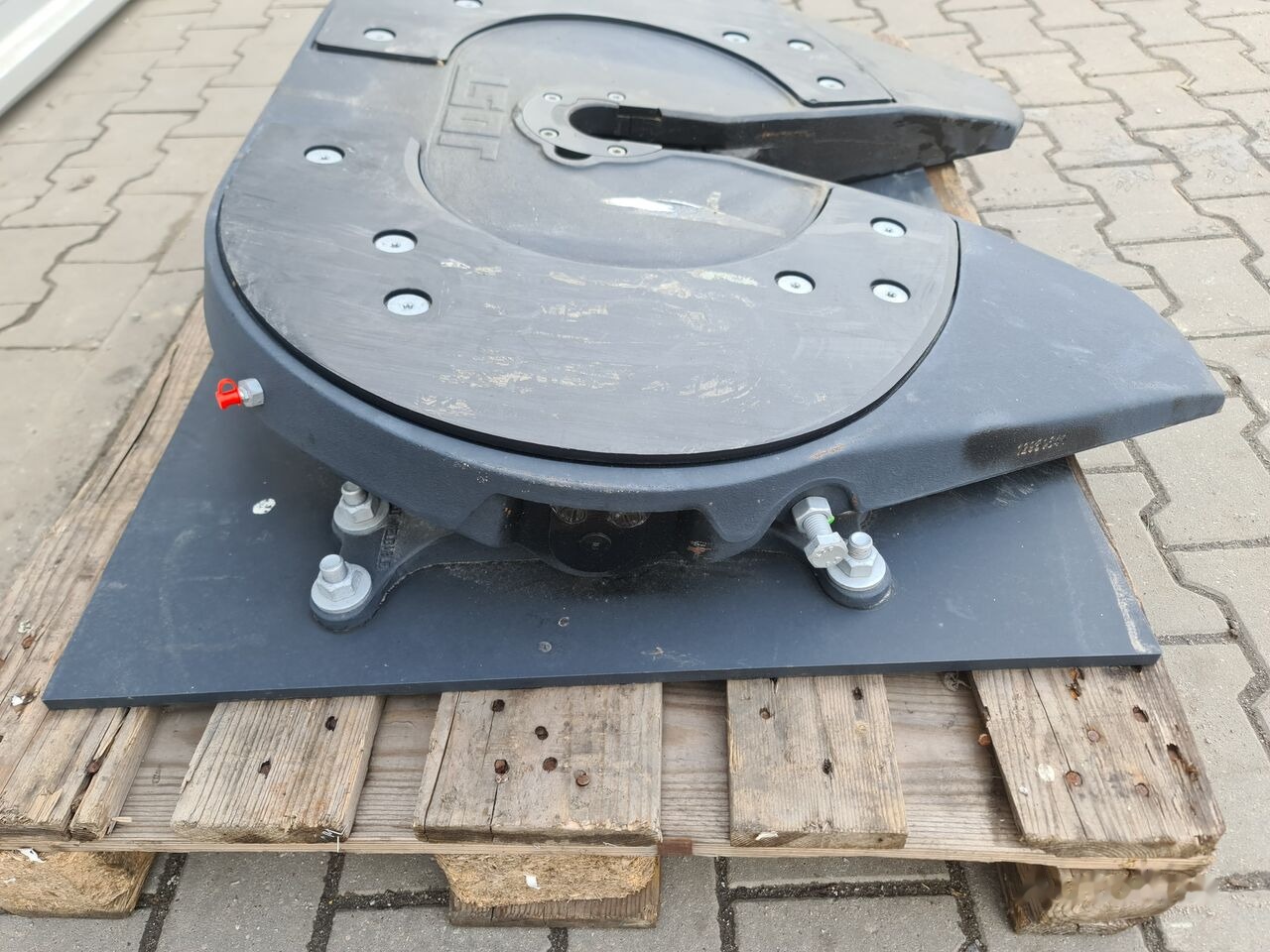 Jost JSK37ME140E1W JSK 37ME 140 12981641 MP 0815-074 - Fifth wheel coupling for Truck: picture 3 Jost JSK37ME140E1W JSK 37ME 140 12981641 MP 0815-074 - Fifth wheel coupling for Truck: picture 3