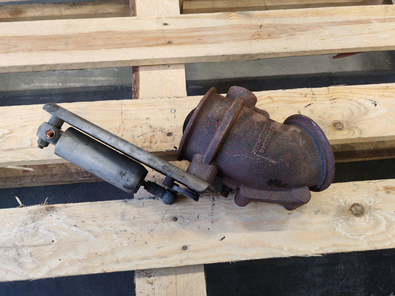 MAN TGS TGX EURO 6 / D2676LF51 / ENGINE BRAKE / 51152016270 - Engine and parts: picture 3 MAN TGS TGX EURO 6 / D2676LF51 / ENGINE BRAKE / 51152016270 - Engine and parts: picture 3