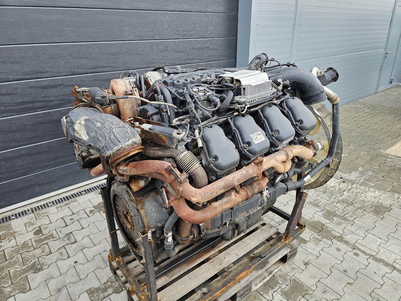 SCANIA R580 / DC16 102 V8 / EURO 6 / COMPLETE ENGINE - Engine: picture 3 SCANIA R580 / DC16 102 V8 / EURO 6 / COMPLETE ENGINE - Engine: picture 3