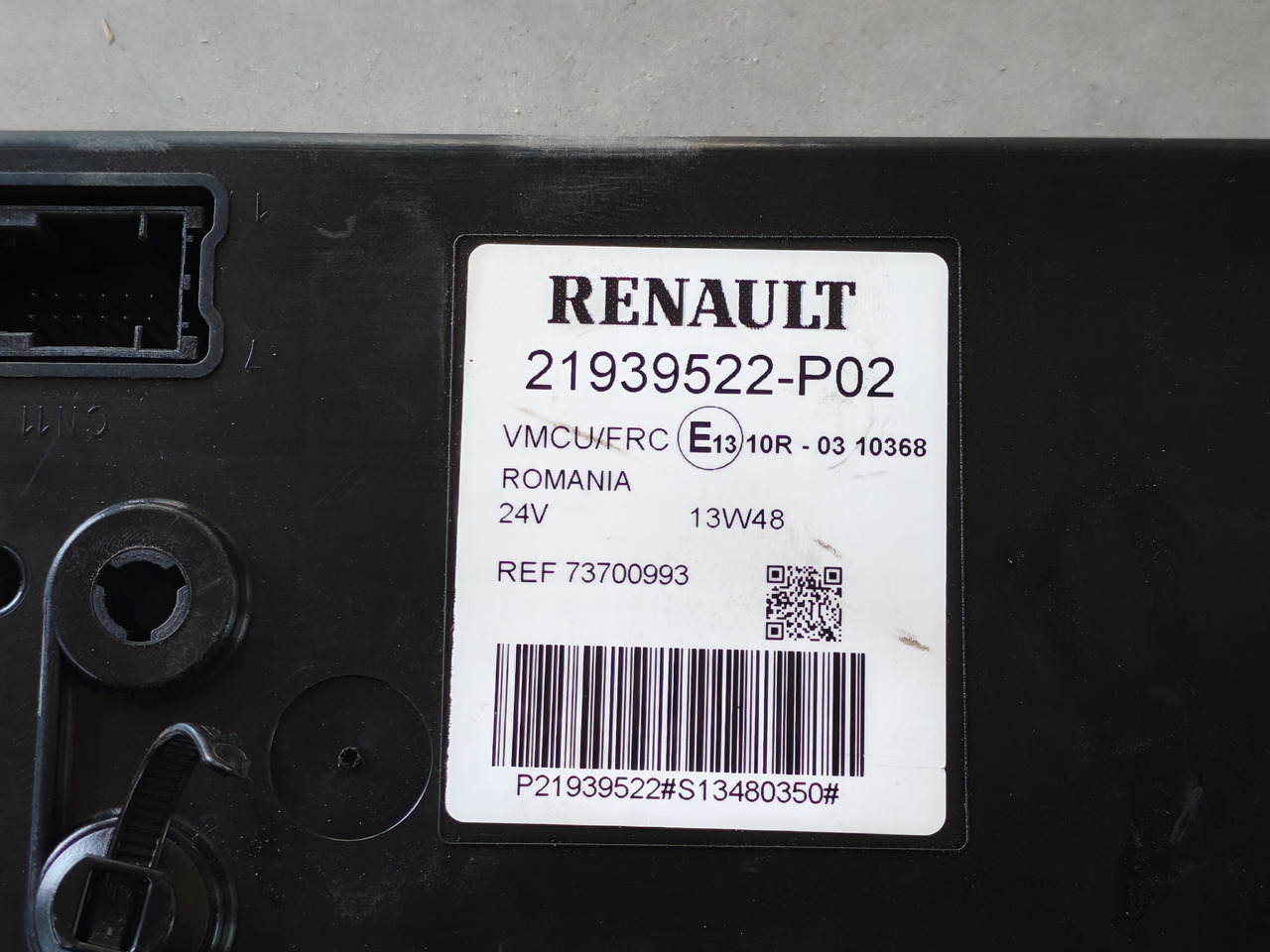 VOLVO FH4 FM4 / VMCU FRC / 21939522 P02 / 21936559 P01 - ECU: picture 3 VOLVO FH4 FM4 / VMCU FRC / 21939522 P02 / 21936559 P01 - ECU: picture 3