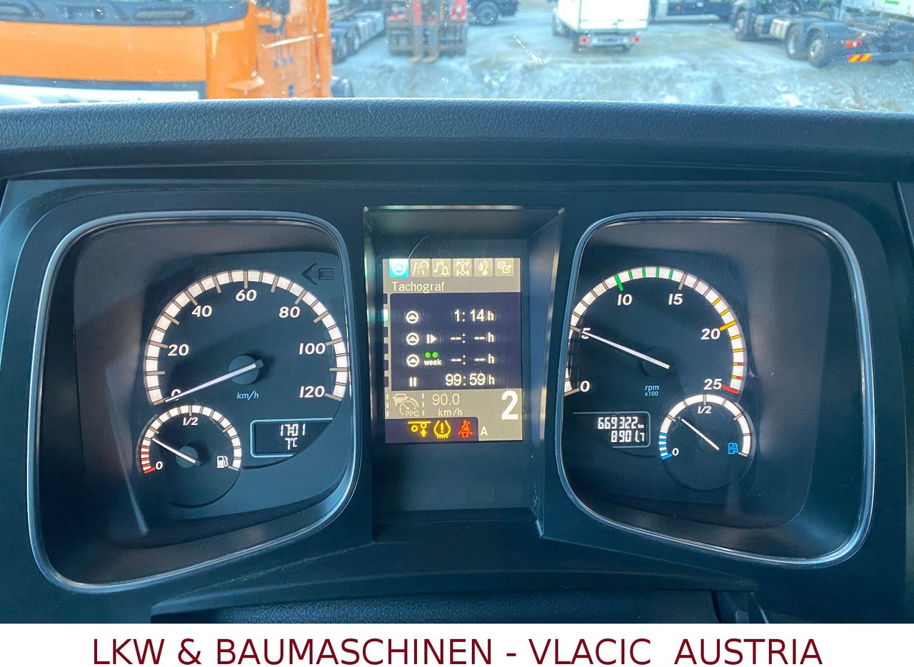 Mercedes-Benz Actros 963-0-C - Tanker truck: picture 5 Mercedes-Benz Actros 963-0-C - Tanker truck: picture 5