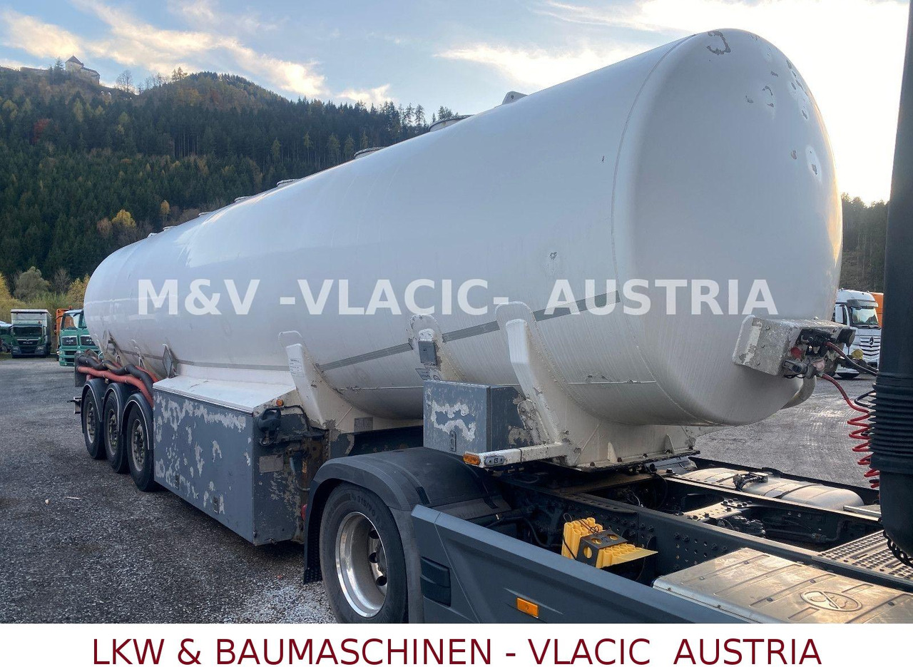 Schwarzmüller Benzin / Diesel 43000L 6Kammer Peillstab - Tanker semi-trailer: picture 2 Schwarzmüller Benzin / Diesel 43000L 6Kammer Peillstab - Tanker semi-trailer: picture 2