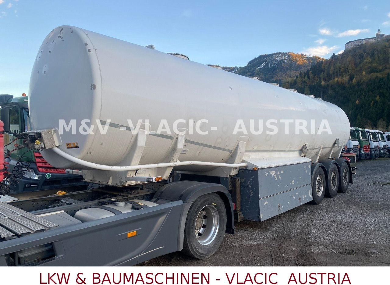 Schwarzmüller Benzin / Diesel 43000L 6Kammer Peillstab - Tanker semi-trailer: picture 1 Schwarzmüller Benzin / Diesel 43000L 6Kammer Peillstab - Tanker semi-trailer: picture 1