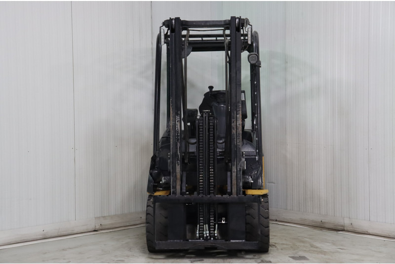 Caterpillar EP35N - Electric forklift: picture 3 Caterpillar EP35N - Electric forklift: picture 3