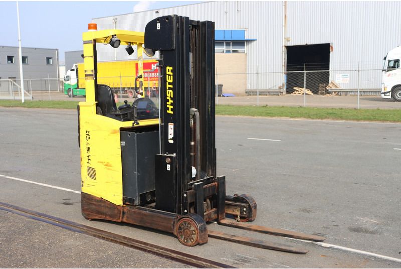 Hyster R1.6N - Reach truck: picture 1 Hyster R1.6N - Reach truck: picture 1