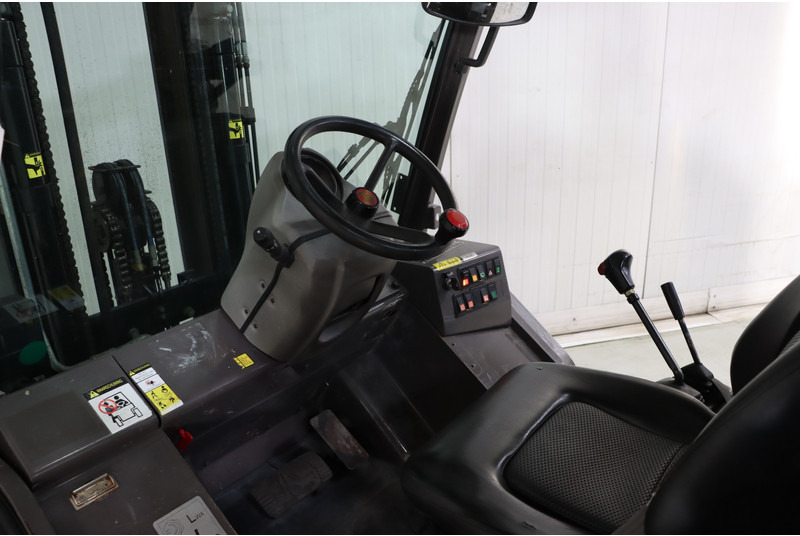 Manitou MH25-4T Buggie - Diesel forklift: picture 2 Manitou MH25-4T Buggie - Diesel forklift: picture 2