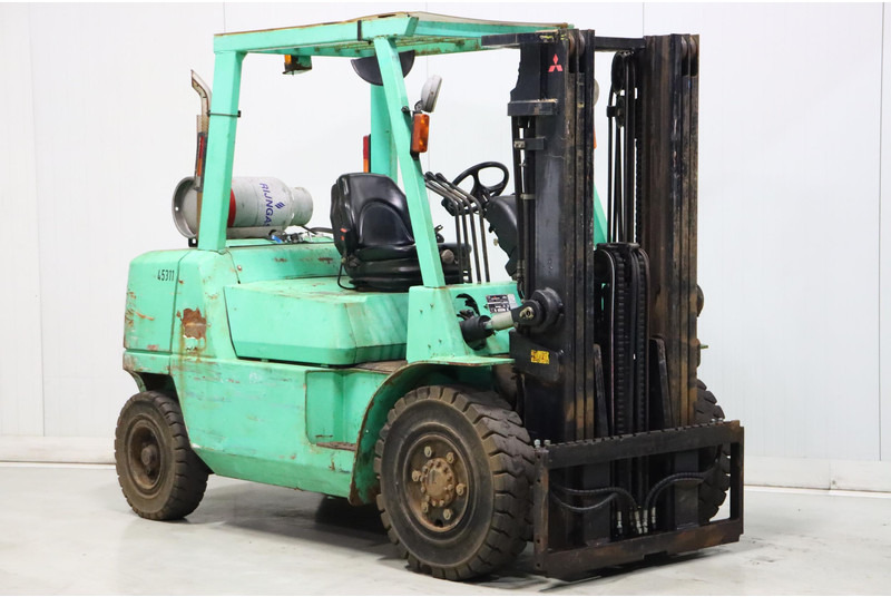 Mitsubishi FG40K - LPG forklift: picture 1 Mitsubishi FG40K - LPG forklift: picture 1