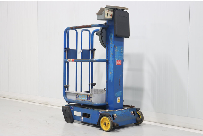 Power Towers Pecolift - Scissor lift: picture 3 Power Towers Pecolift - Scissor lift: picture 3