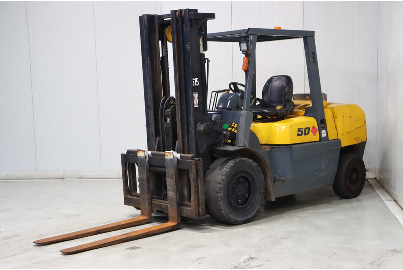 TCM FD50T2 - Diesel forklift: picture 4 TCM FD50T2 - Diesel forklift: picture 4