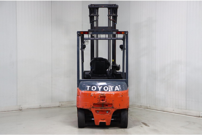 Toyota 8FBMT25 - Electric forklift: picture 5 Toyota 8FBMT25 - Electric forklift: picture 5