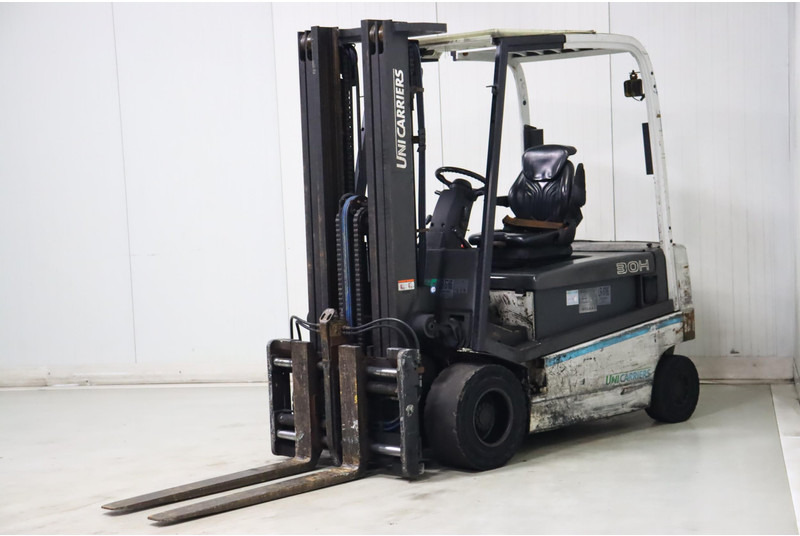 UniCarriers G1Q2L30Q - Electric forklift: picture 3 UniCarriers G1Q2L30Q - Electric forklift: picture 3