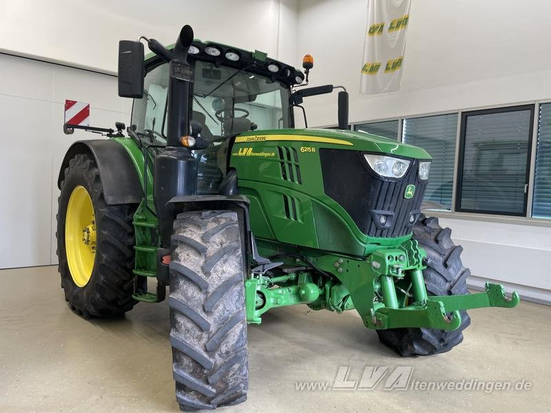 John Deere 6215R - Farm tractor: picture 2 John Deere 6215R - Farm tractor: picture 2