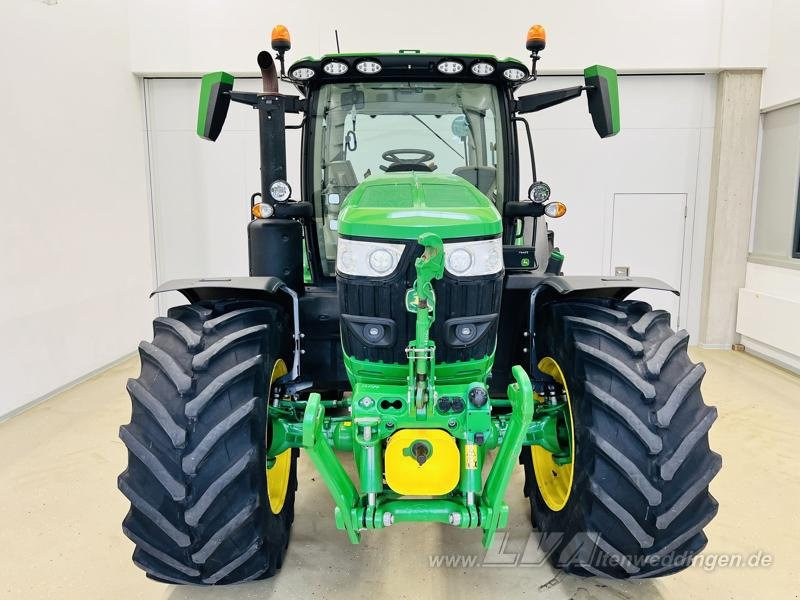 John Deere 6R 185 - Farm tractor: picture 3 John Deere 6R 185 - Farm tractor: picture 3