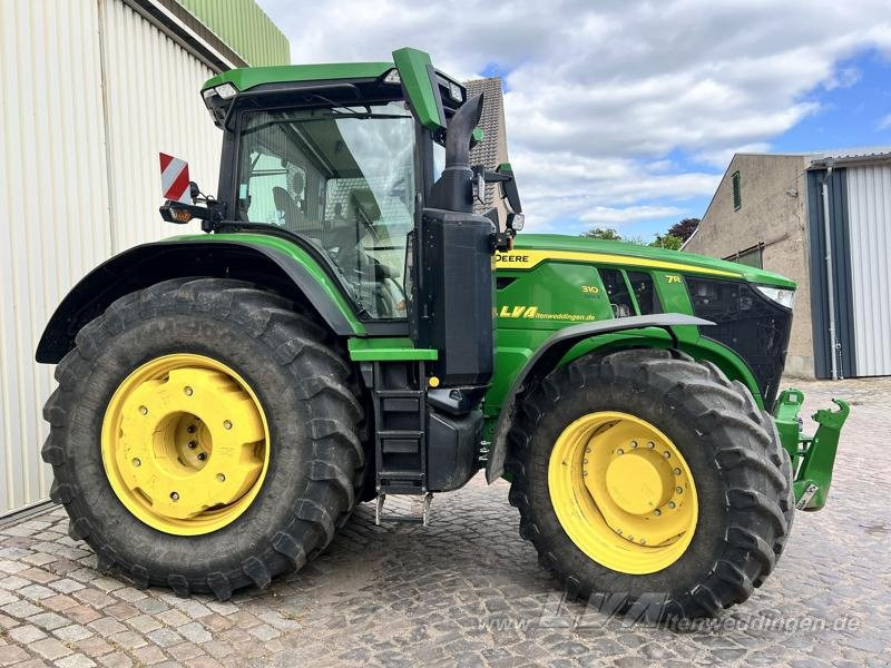 John Deere 7R 310 - Farm tractor: picture 5 John Deere 7R 310 - Farm tractor: picture 5