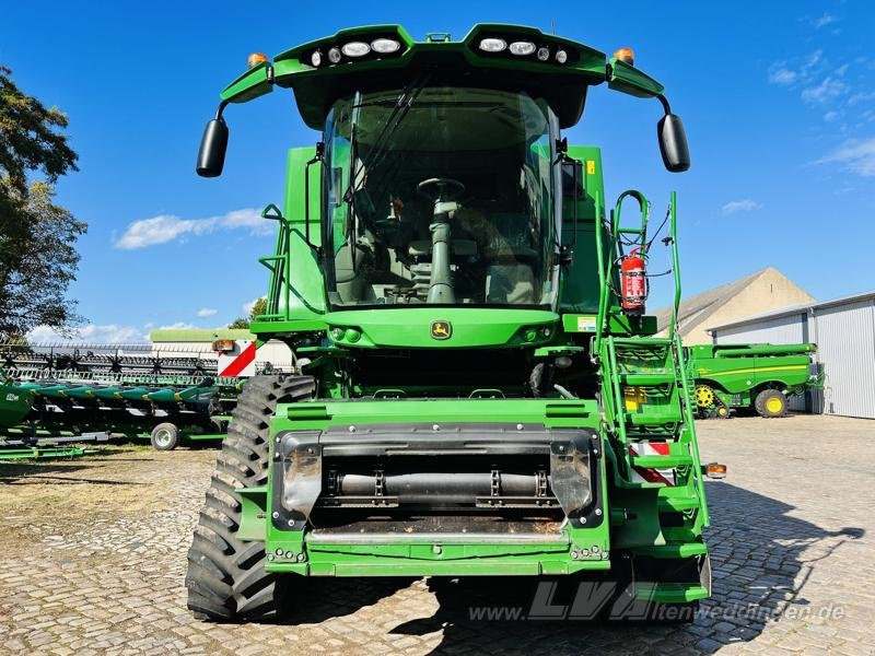 John Deere S790 - Combine harvester: picture 2 John Deere S790 - Combine harvester: picture 2