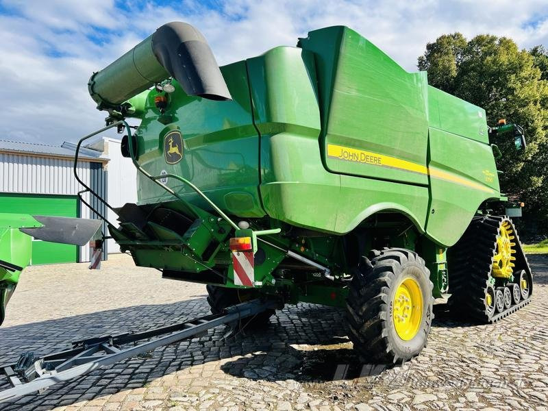 John Deere S790 - Combine harvester: picture 4 John Deere S790 - Combine harvester: picture 4