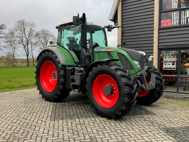 Farm tractor FENDT 724 profi plus: picture 10