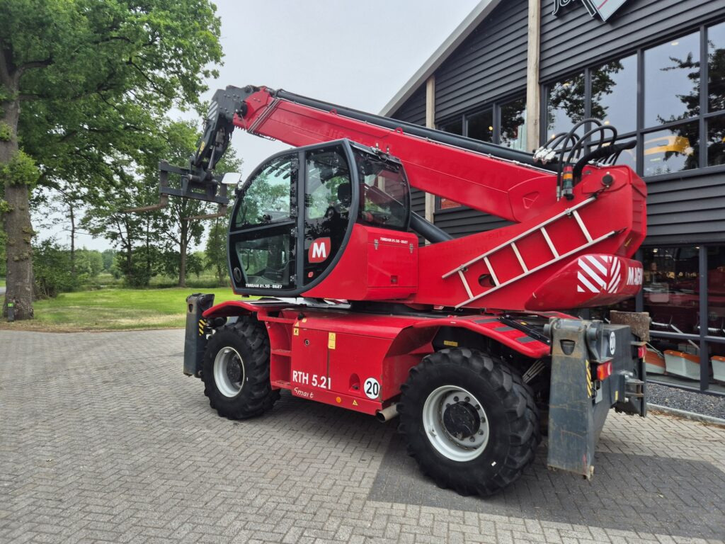MAGNI RTH 5.21 Smart – D/C - Telescopic handler: picture 4 MAGNI RTH 5.21 Smart – D/C - Telescopic handler: picture 4