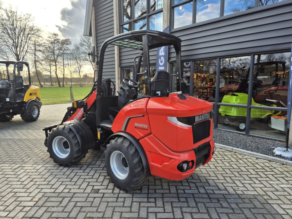MANITOU MLA 3-25H miniloader - Compact loader: picture 3 MANITOU MLA 3-25H miniloader - Compact loader: picture 3