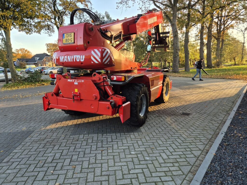 MANITOU MRT 2150+ privilege - Telescopic handler: picture 5 MANITOU MRT 2150+ privilege - Telescopic handler: picture 5