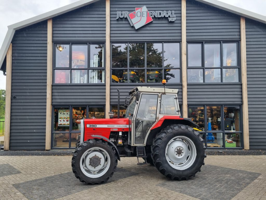 MASSEY FERGUSON 390 - Farm tractor: picture 1 MASSEY FERGUSON 390 - Farm tractor: picture 1