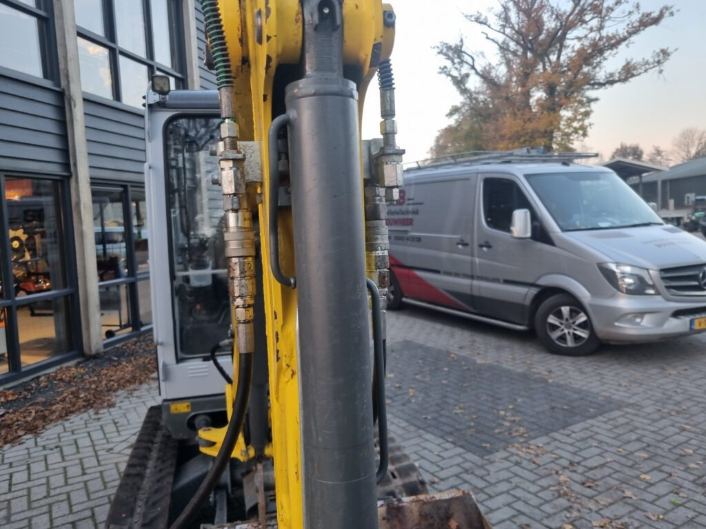 Mini excavator WACKER NEUSON ET24 minidigger: picture 17