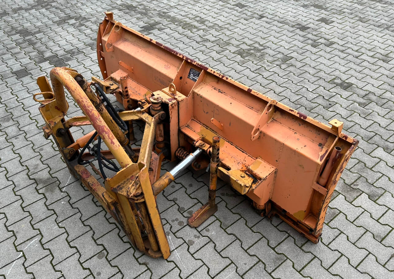 Unimog Schneepflug - Schneeschild Schmidt CP1 - Snow plough: picture 4 Unimog Schneepflug - Schneeschild Schmidt CP1 - Snow plough: picture 4