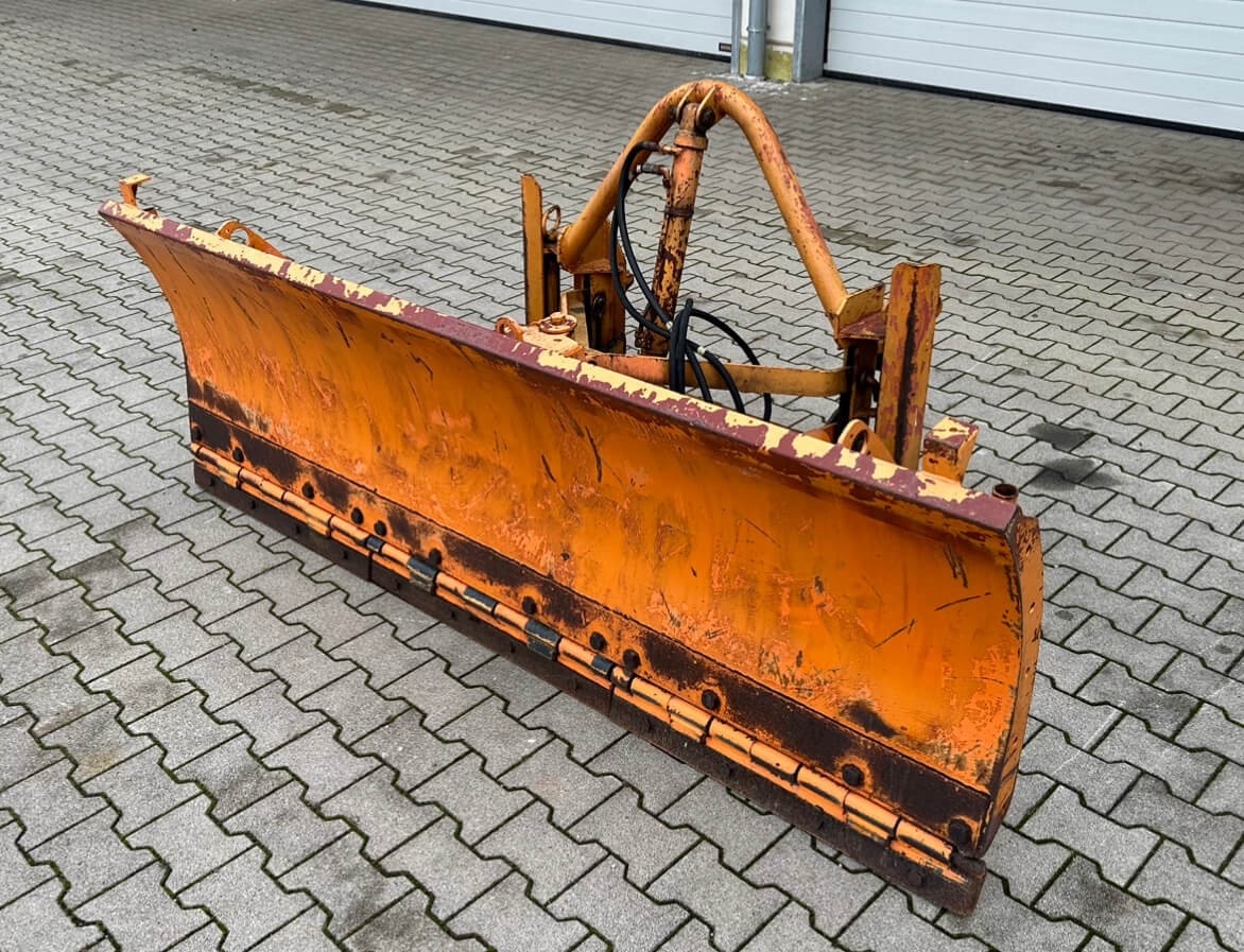 Unimog Schneepflug - Schneeschild Schmidt CP1 - Snow plough: picture 1 Unimog Schneepflug - Schneeschild Schmidt CP1 - Snow plough: picture 1