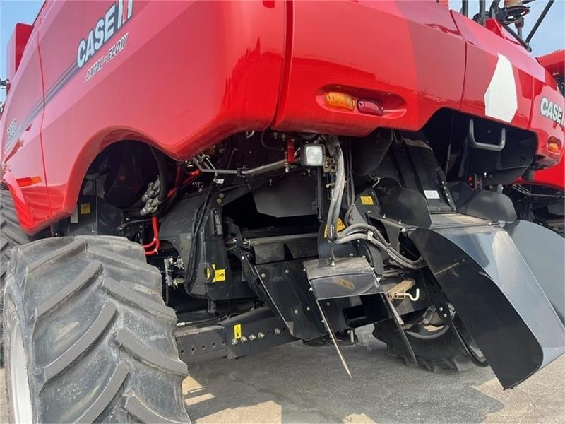 Case IH 8250 Axial-Flow New and unused combine - Combine harvester: picture 3 Case IH 8250 Axial-Flow New and unused combine - Combine harvester: picture 3