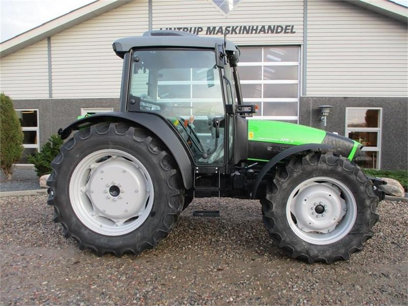 Deutz-fahr Agrofarm 115G with 30F+30R Hi-Lo and CreepGea - Farm tractor: picture 2 Deutz-fahr Agrofarm 115G with 30F+30R Hi-Lo and CreepGea - Farm tractor: picture 2
