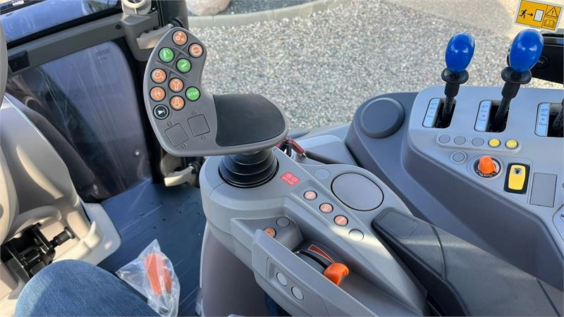 Deutz-fahr Agrotron 6205G New and Unused tractor - Farm tractor: picture 4 Deutz-fahr Agrotron 6205G New and Unused tractor - Farm tractor: picture 4